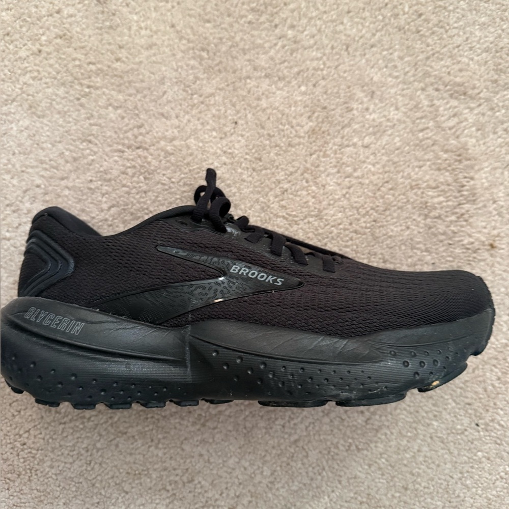Brooks size 7.5